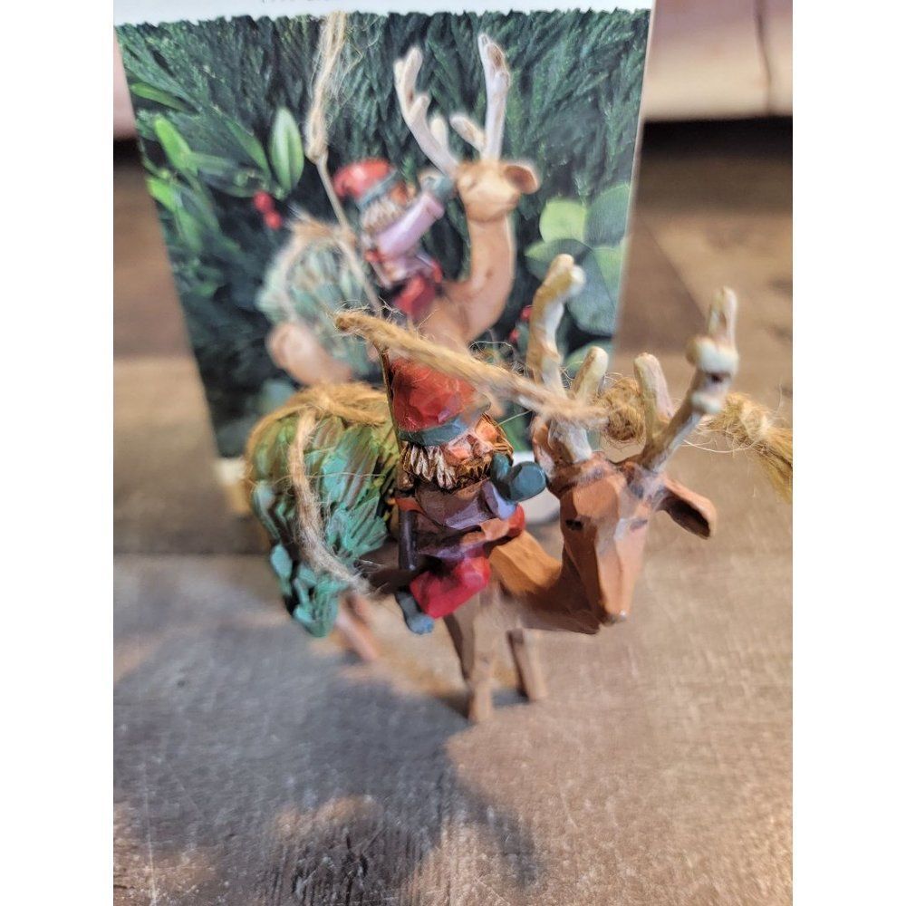 Hallmark 1995 home from the woods ornament Xmas Decor Santa Claus